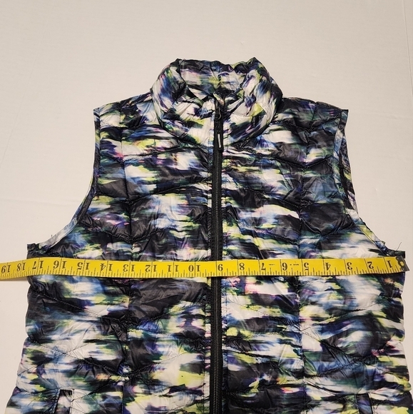 Tangerine puffer vest size Small sleeveless outdoors - Picture 6 of 7